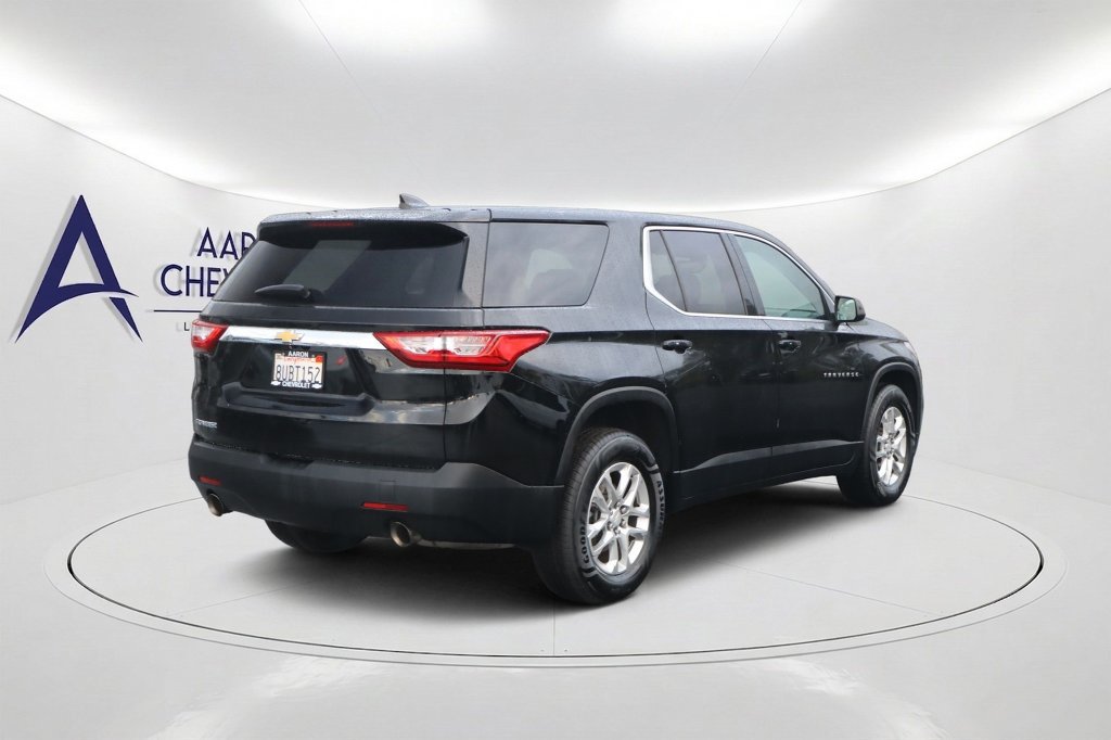 Used 2021 Chevrolet Traverse LS FWD image 4