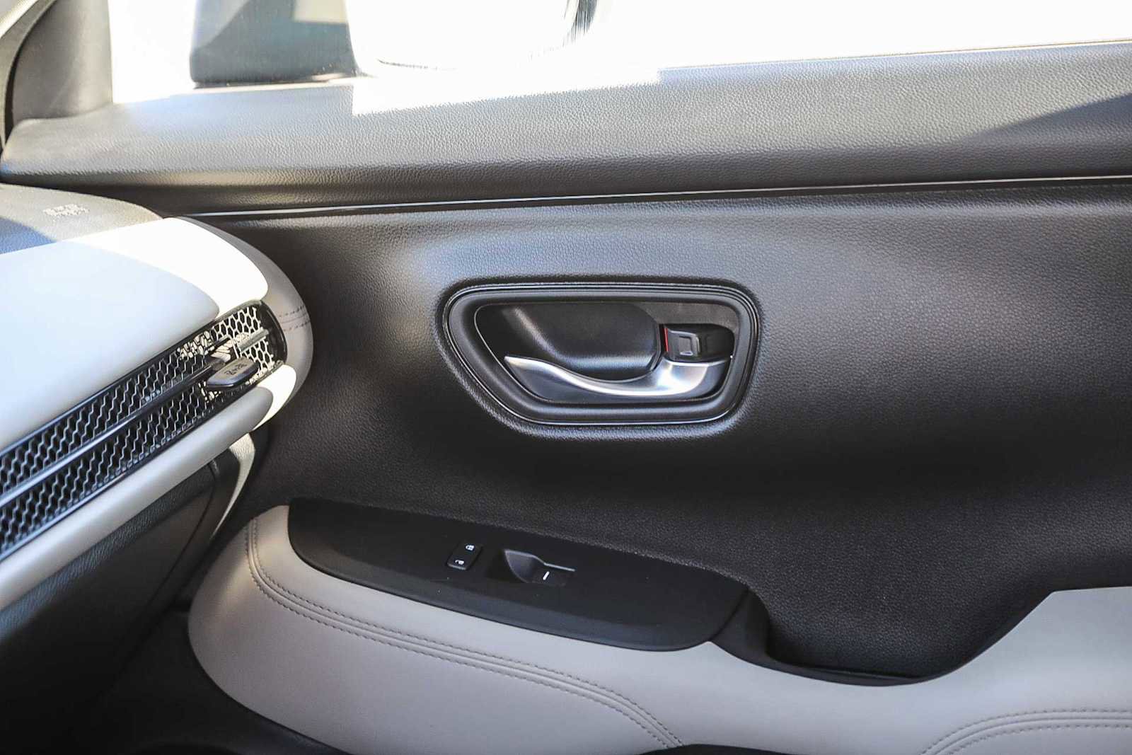 Used 2023 Honda HR-V LX image 20