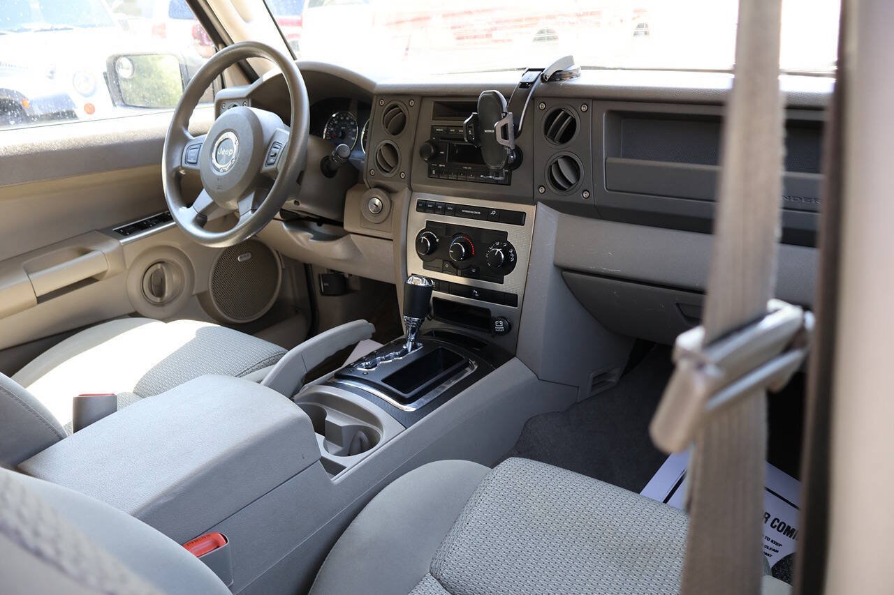 Used 2007 Jeep Commander Sport AWD/4WD image 18