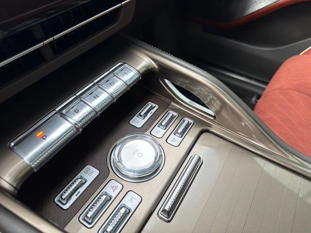 Used 2024 Lincoln Nautilus Black Label w/ Jet Appearance Package (87T) image 28