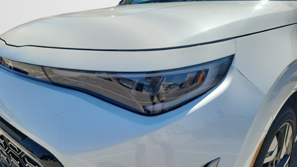 Used 2024 Kia Soul GT-Line w/ GT-Line Technology Package FWD image 4
