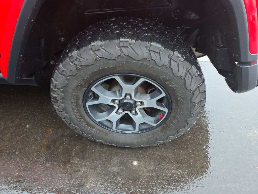 Used 2021 Jeep Wrangler Unlimited Rubicon w/ Uconnect 4C Nav & Sound Group image 6