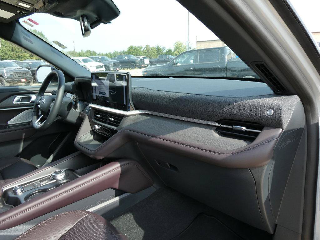 New 2027 Ford Explorer Platinum AWD/4WD image 11