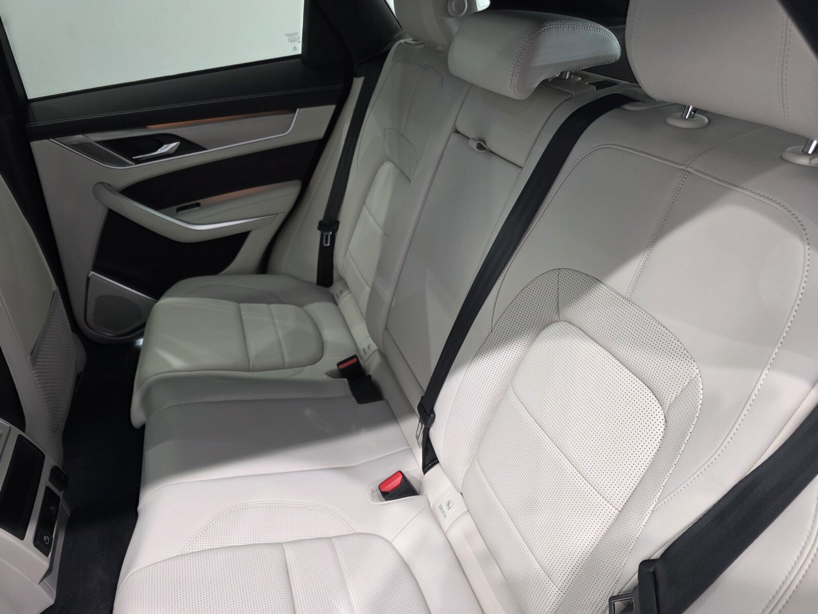 New 2026 Jaguar F-PACE R-Dynamic S AWD/4WD image 13
