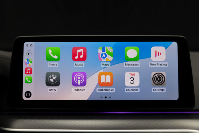 Used 2023 BMW M550i xDrive w/ Executive Package image 85