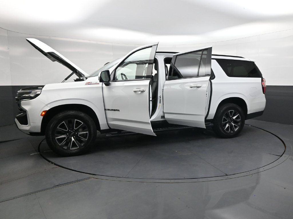 Used 2022 Chevrolet Suburban Z71 w/ Luxury Package AWD/4WD image 41
