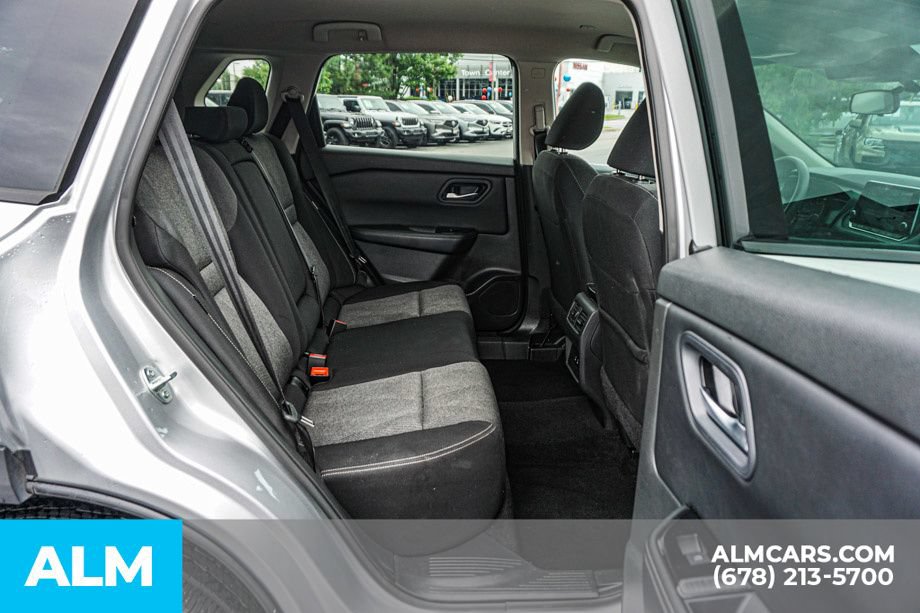 Used 2024 Nissan Rogue SV FWD image 21