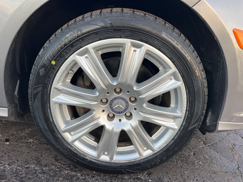Used 2013 Mercedes-Benz E 350 4MATIC Sedan image 42