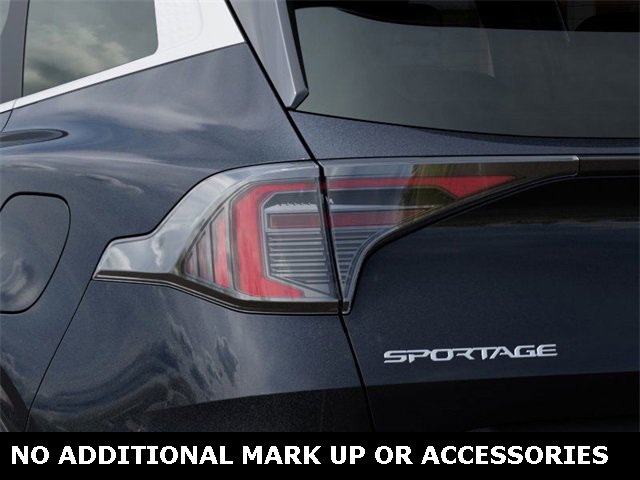New 2026 Kia Sportage LX image 11