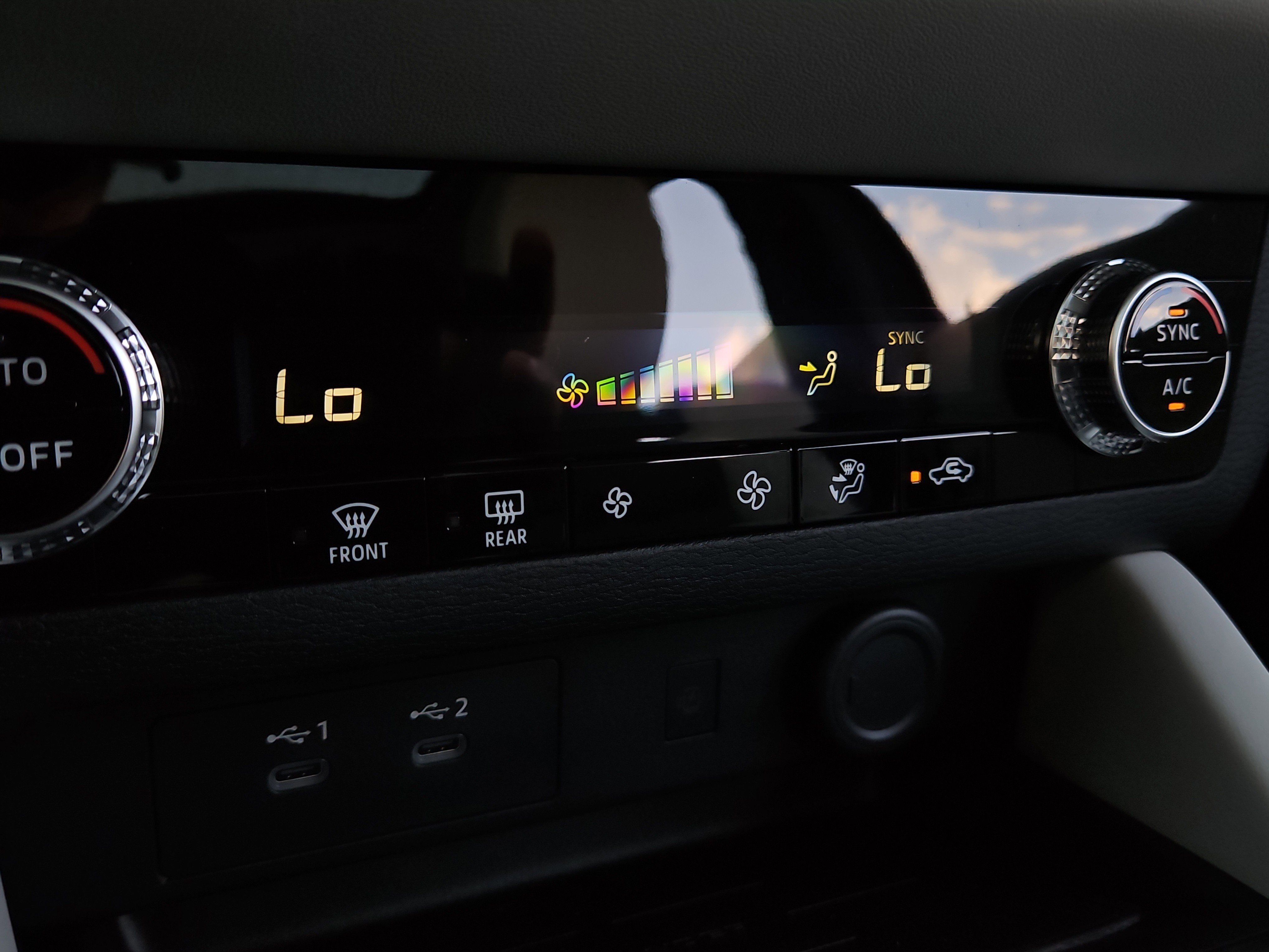 New 2025 Mitsubishi Outlander SE image 16