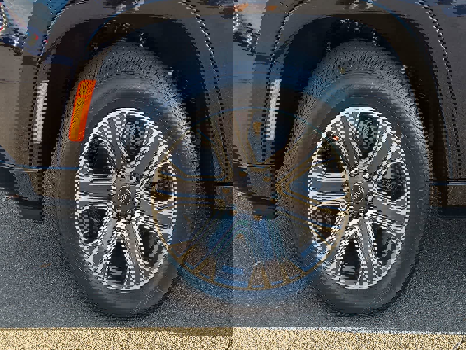 New 2025 Jeep Wagoneer 4WD w/ HD Trailer Tow Package image 16