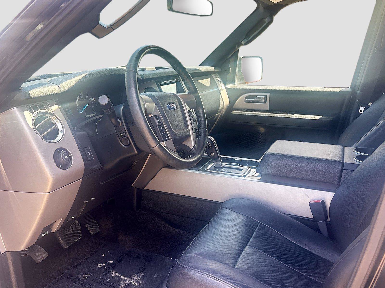 Used 2017 Ford Expedition EL Limited w/ Equipment Group 301A RWD image 20