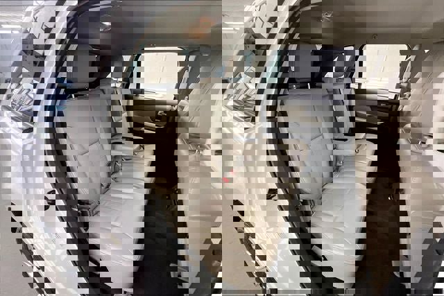 Used 2013 Ford Edge SEL image 18