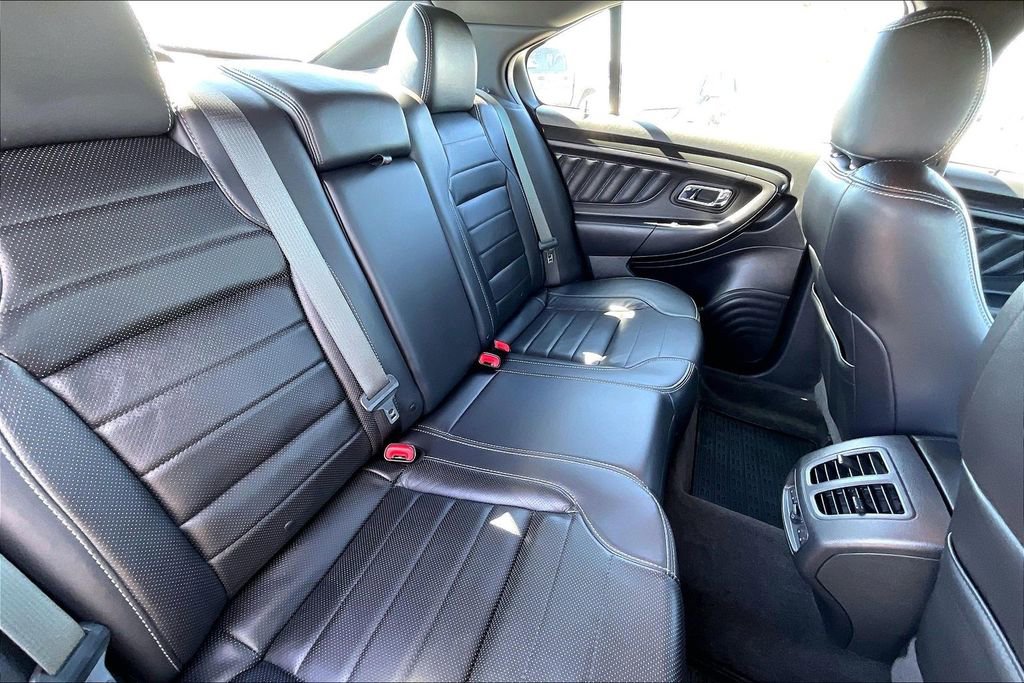 Used 2018 Ford Taurus SHO w/ Driver Assist Package image 22