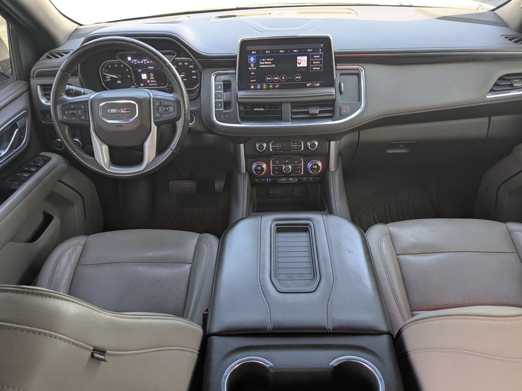 Used 2021 GMC Yukon XL SLT w/ SLT Premium Package image 19