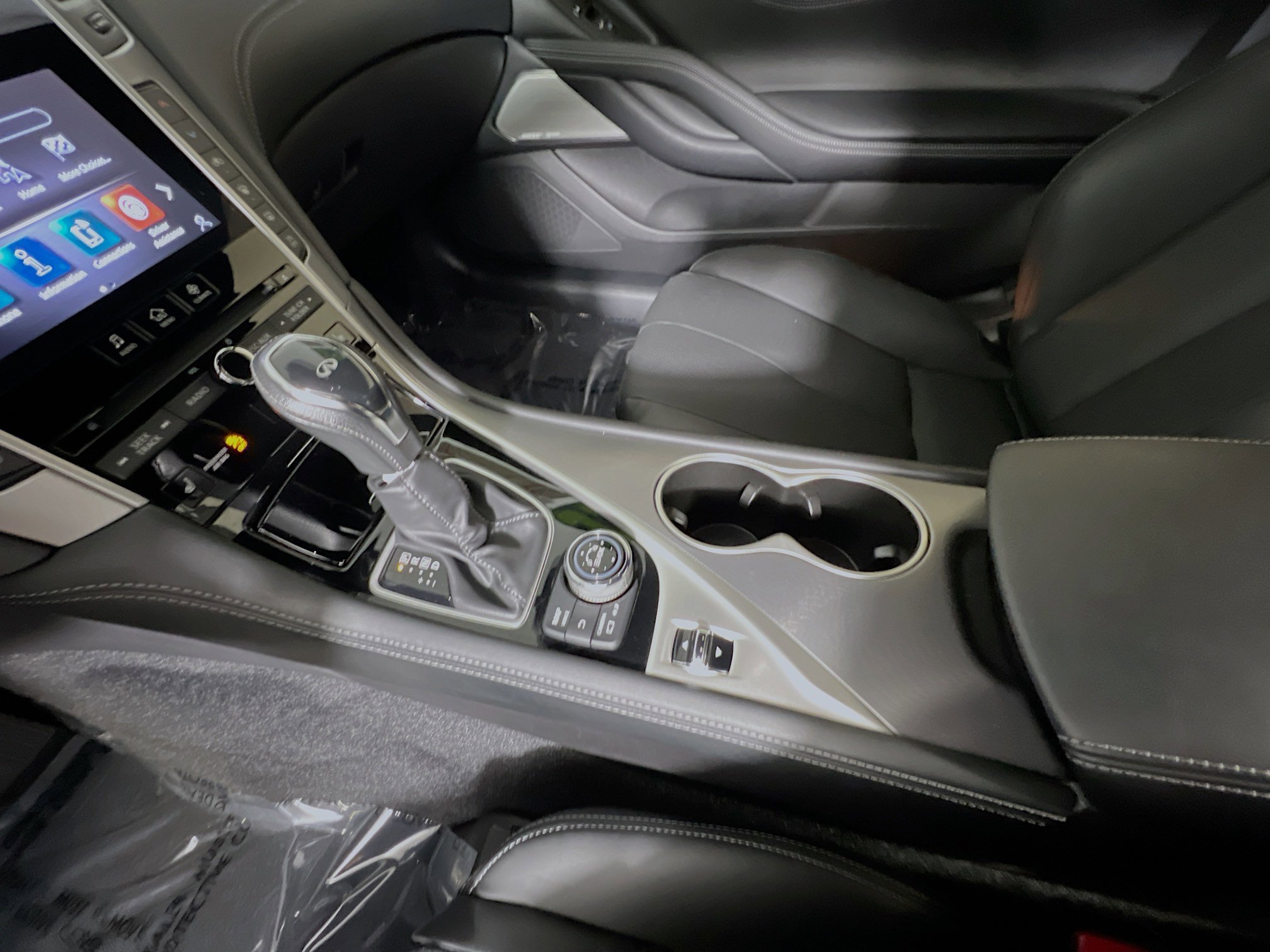 Used 2022 INFINITI Q60 3.0t Luxe w/ Essential Package image 25