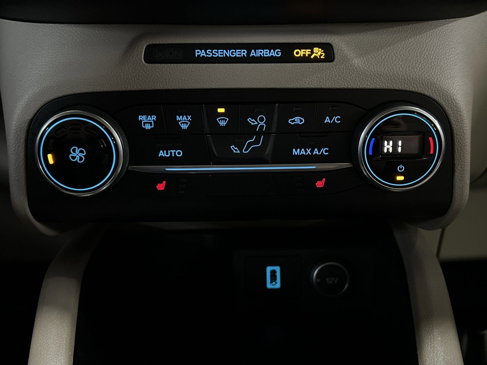 Used 2020 Ford Escape SE image 20