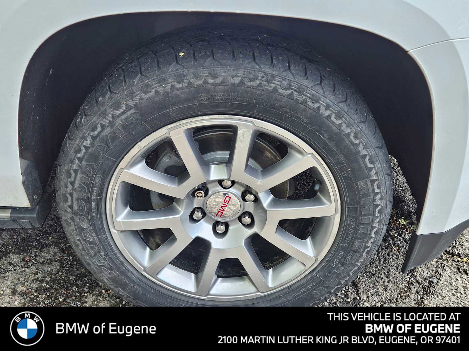 Used 2017 GMC Yukon Denali w/ Open Road Package image 9