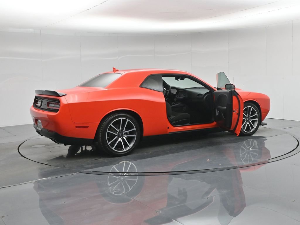 Used 2023 Dodge Challenger R/T image 6