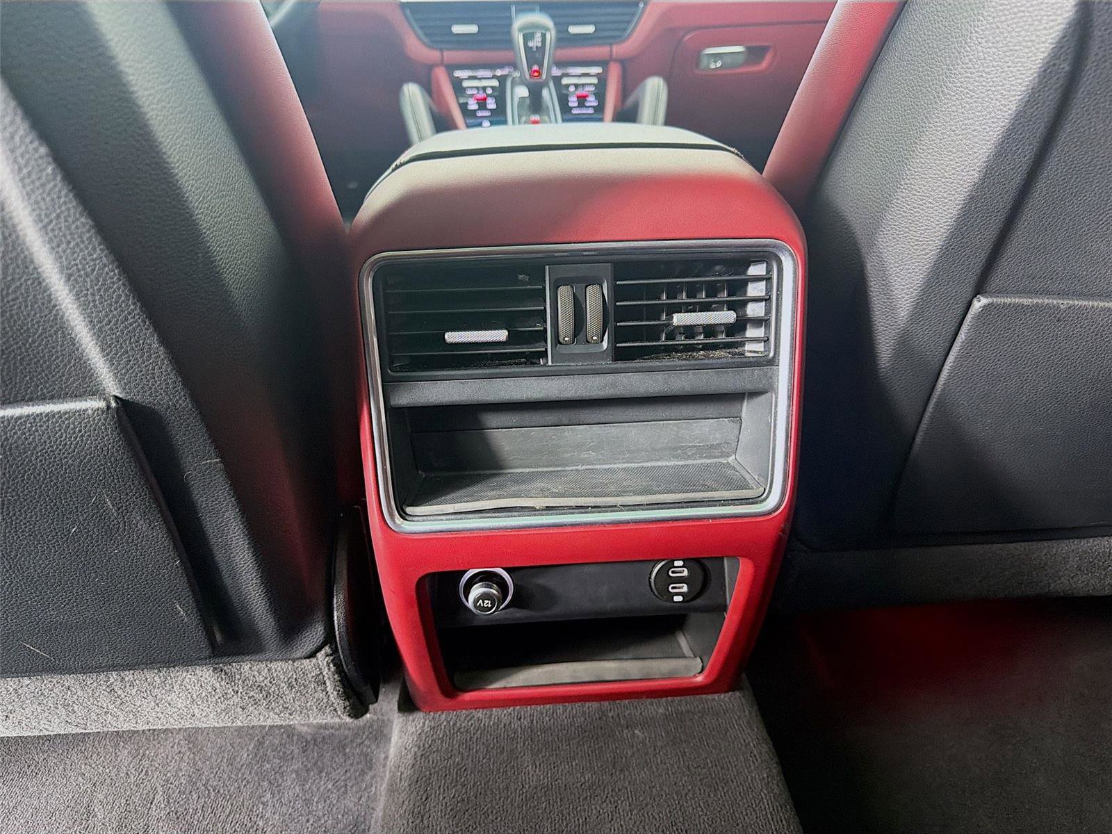 Certified 2023 Porsche Cayenne image 19