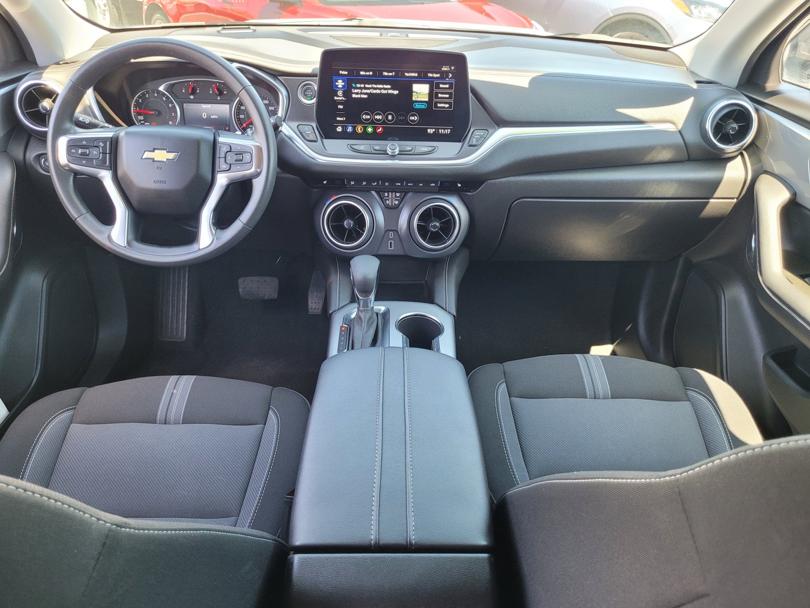Used 2025 Chevrolet Blazer LT FWD image 15