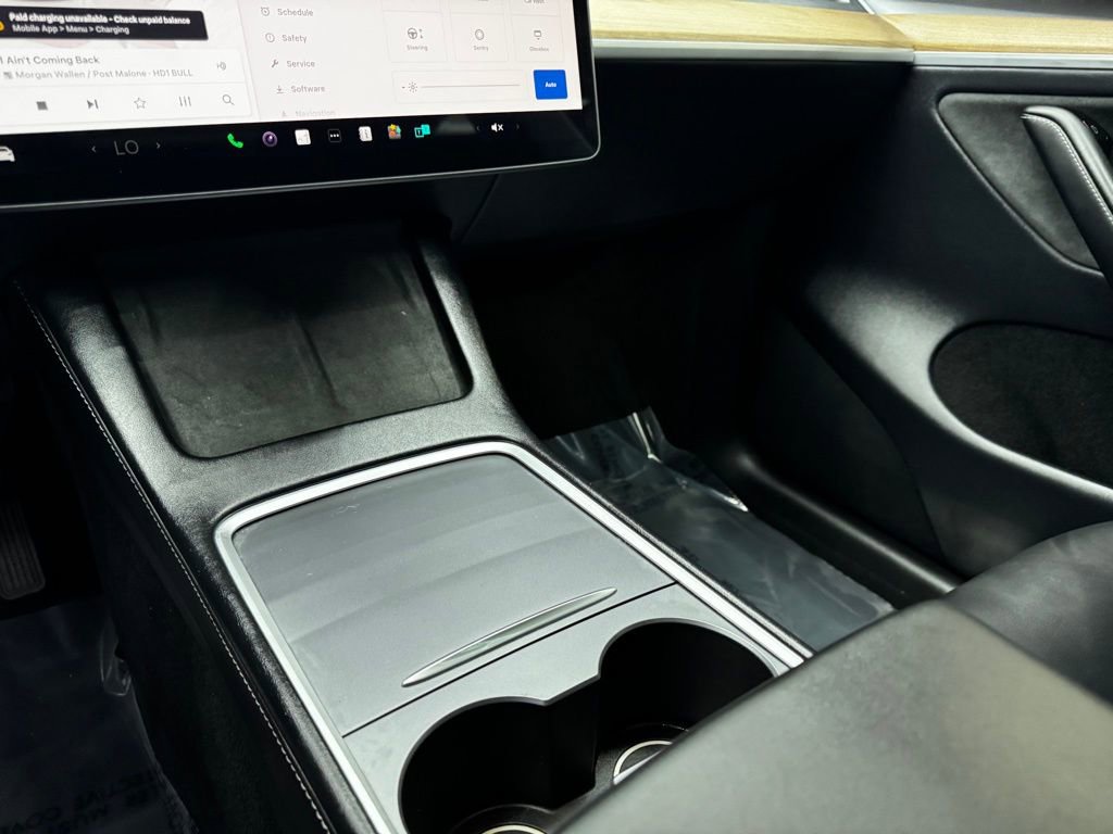 Used 2024 Tesla Model Y Long Range image 26