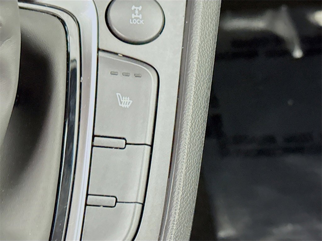 Certified 2023 Hyundai Kona SEL w/ Convenience Package image 12