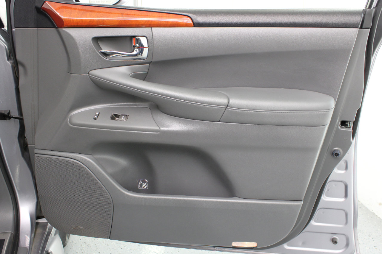 Used 2009 Lexus LX 570 4WD image 54