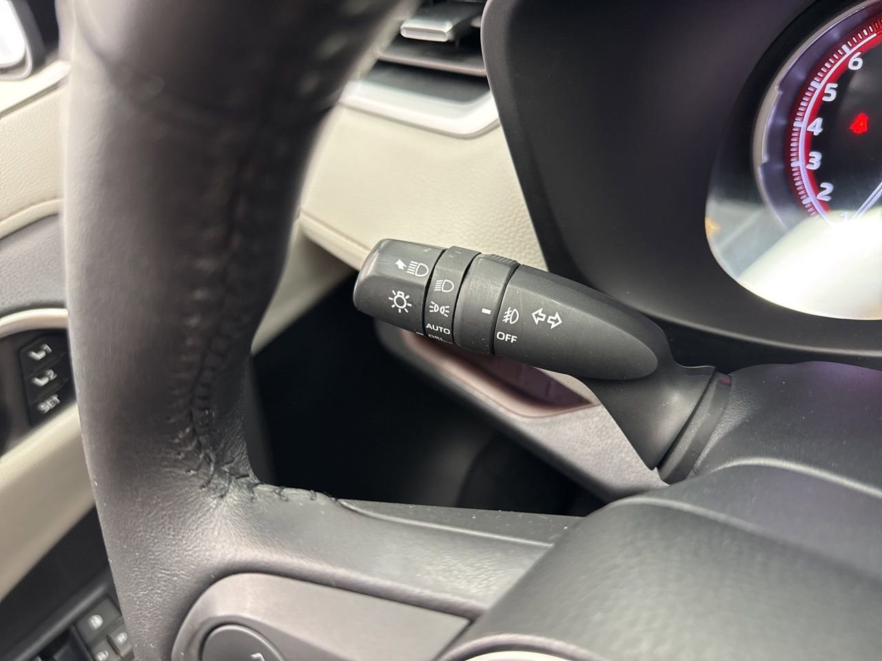 Used 2022 Toyota RAV4 Limited w/ Limited Grade Weather Package AWD/4WD image 23