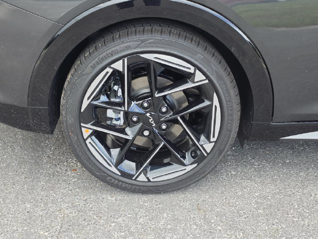 New 2026 Kia K4 GT-Line w/ GT-Line Premium Package FWD image 5