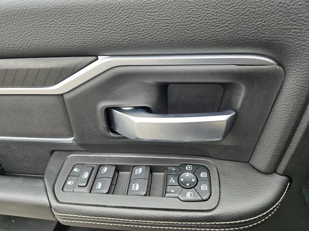 Used 2026 RAM 2500 Big Horn AWD/4WD image 11