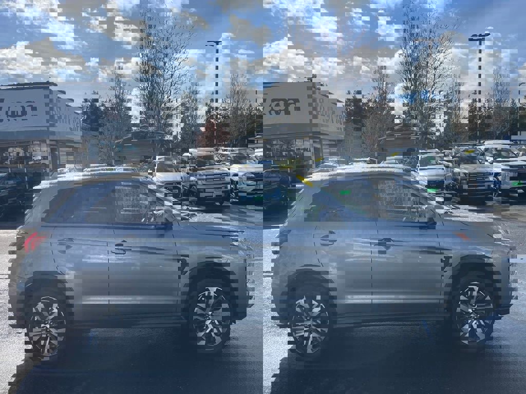 Used 2024 Mitsubishi Outlander Sport ES image 2