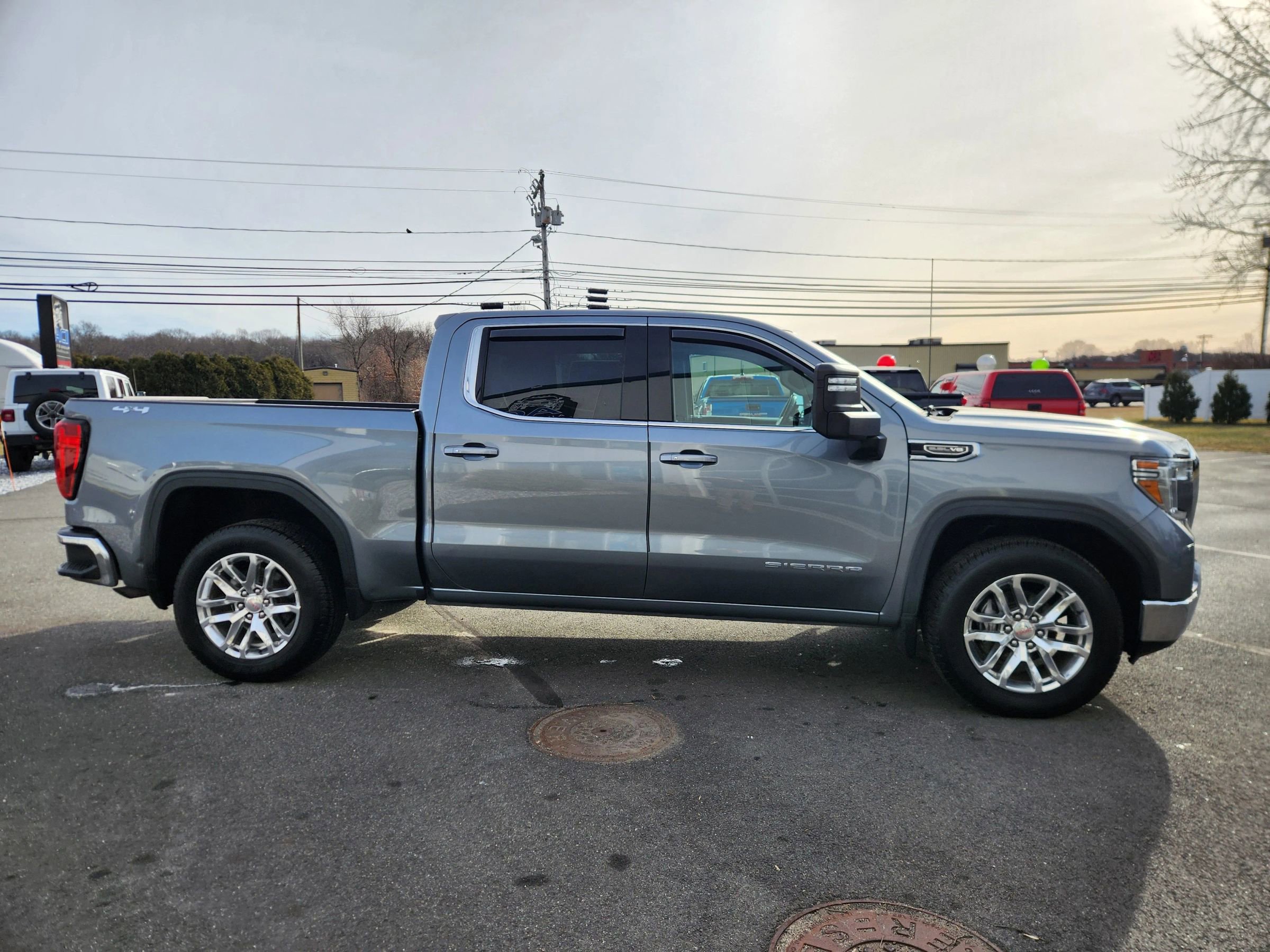 Used 2020 GMC Sierra 1500 SLE w/ SLE Value Package image 16
