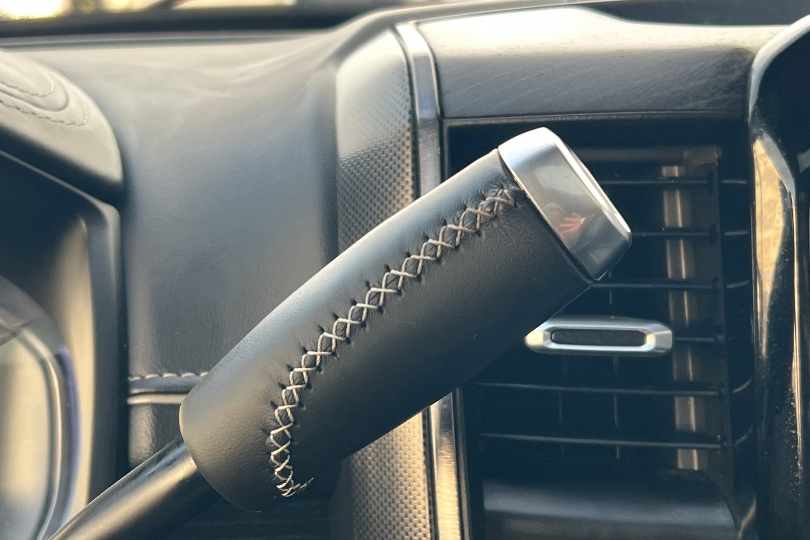 Used 2024 RAM 2500 Limited image 23