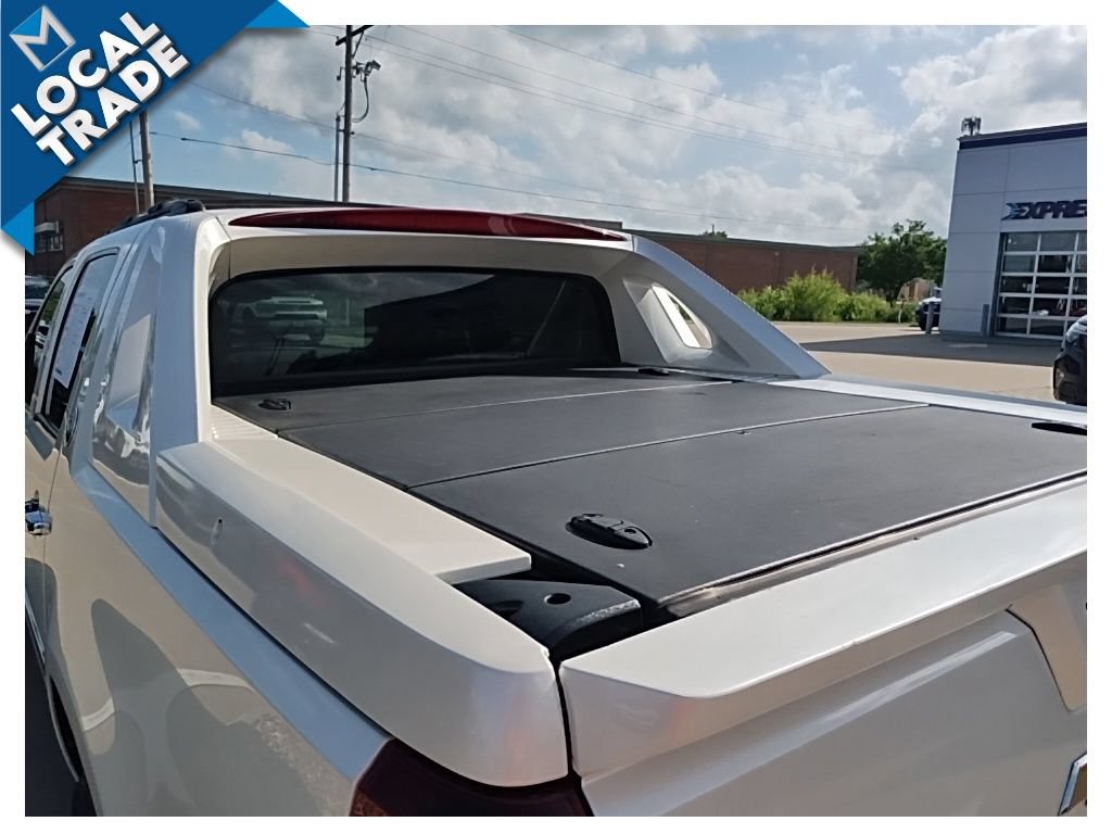 Used 2013 Chevrolet Avalanche LTZ AWD/4WD image 27
