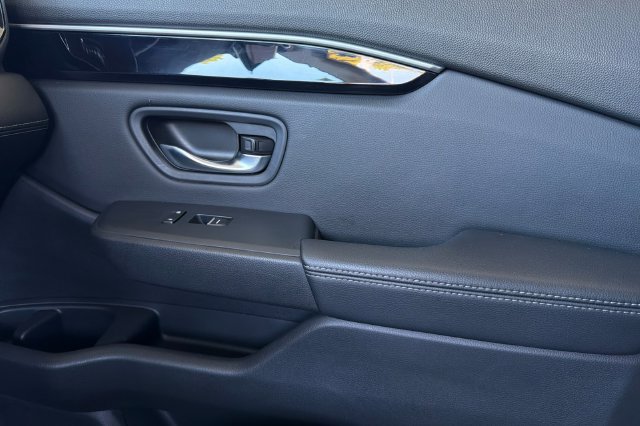 Certified 2025 Honda Pilot EX-L image 23