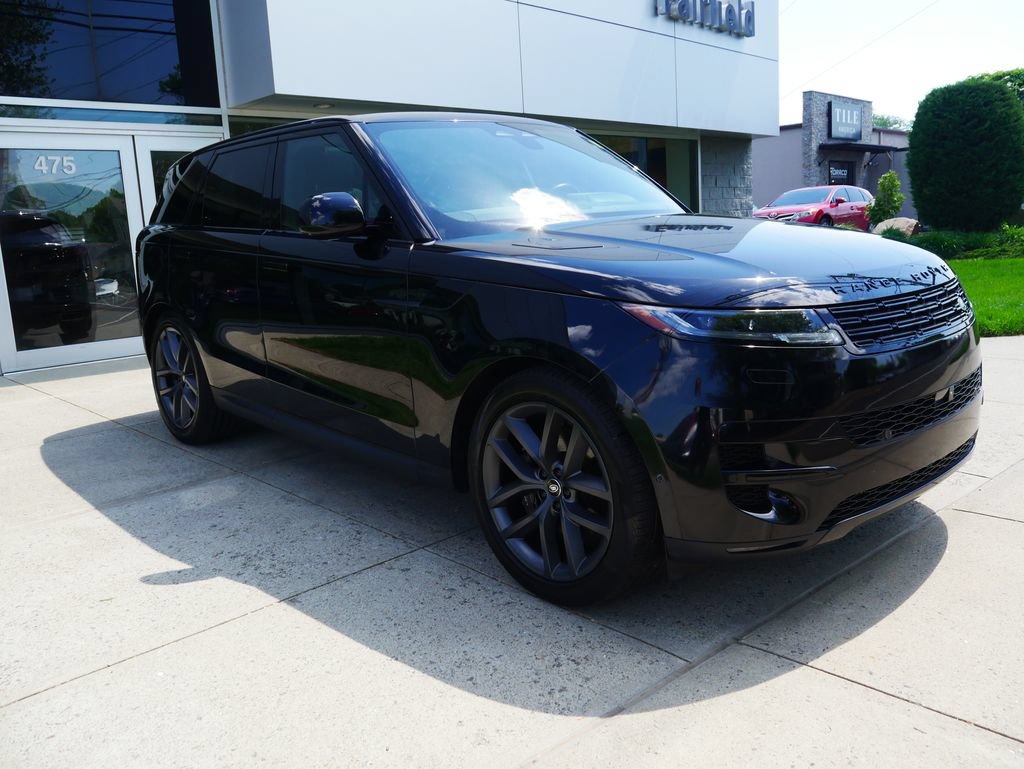 Used 2024 Land Rover Range Rover Sport SE AWD/4WD image 9