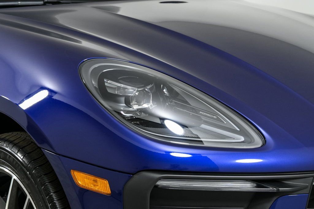New 2026 Porsche Macan AWD/4WD image 38