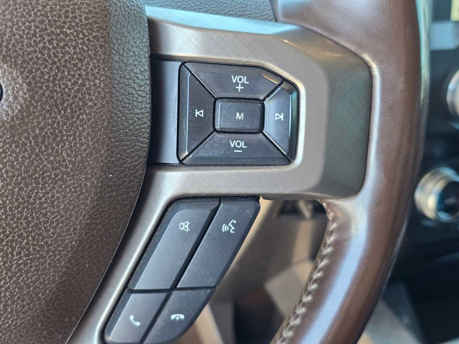 Used 2019 Ford F450 Limited w/ FX4 Off-Road Package image 26