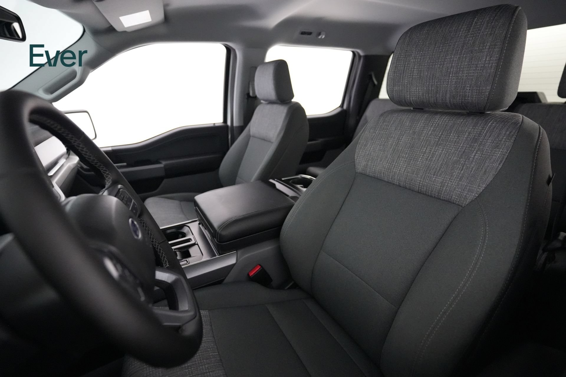 Used 2023 Ford F150 Lightning XLT AWD/4WD image 4