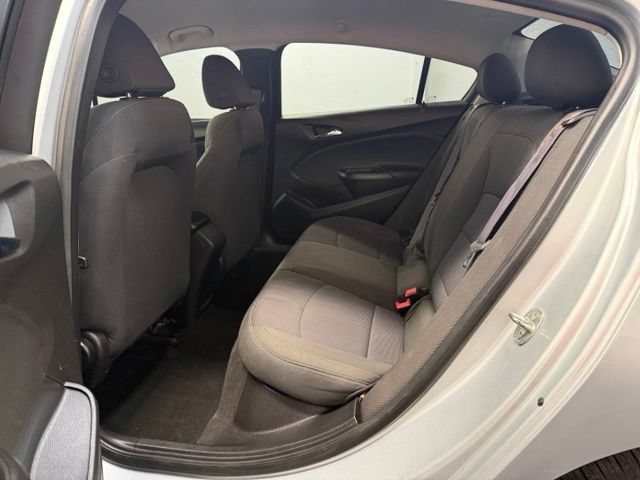 Used 2017 Chevrolet Cruze LS FWD image 27
