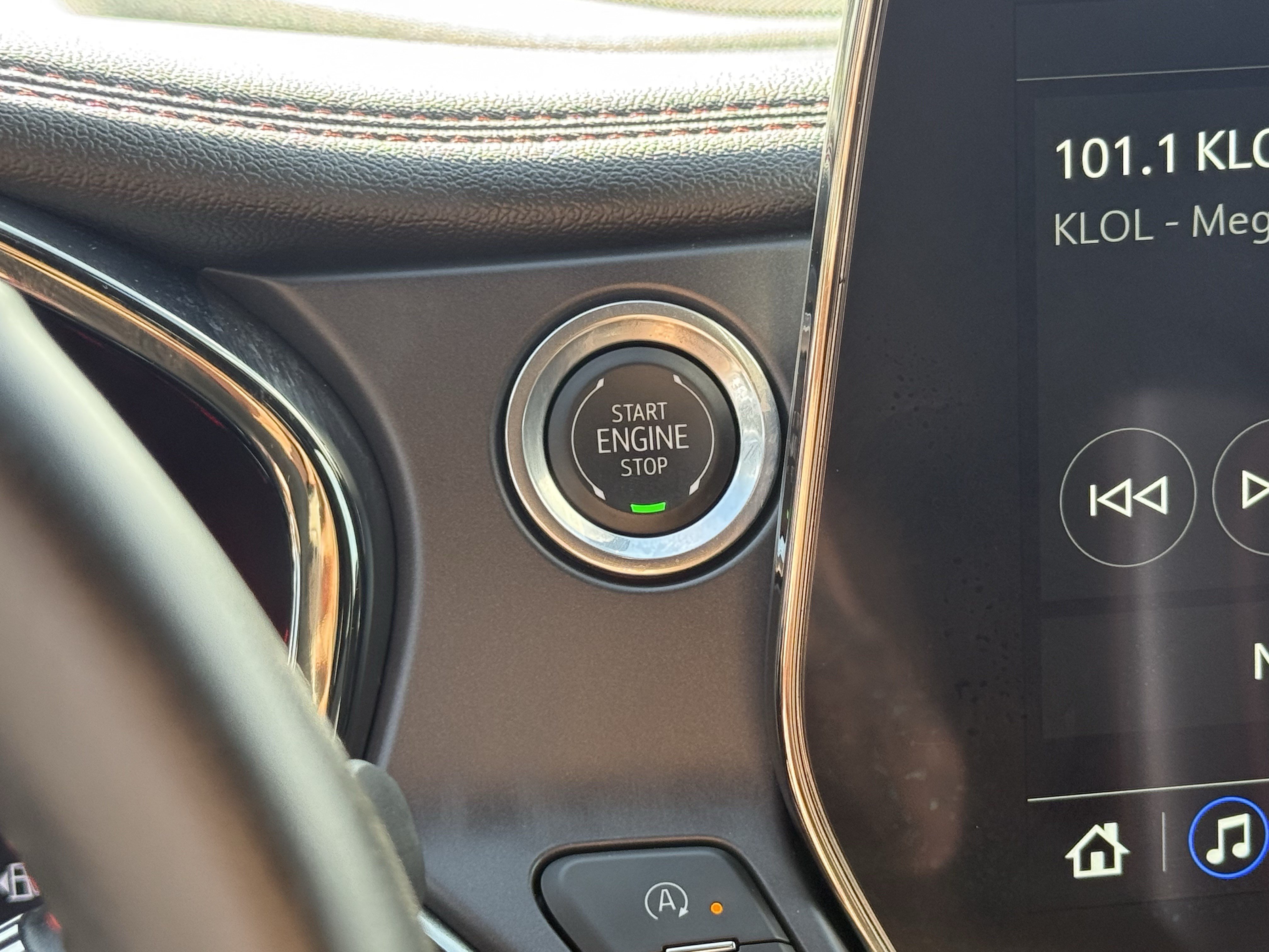 Used 2025 Chevrolet Blazer RS FWD image 25