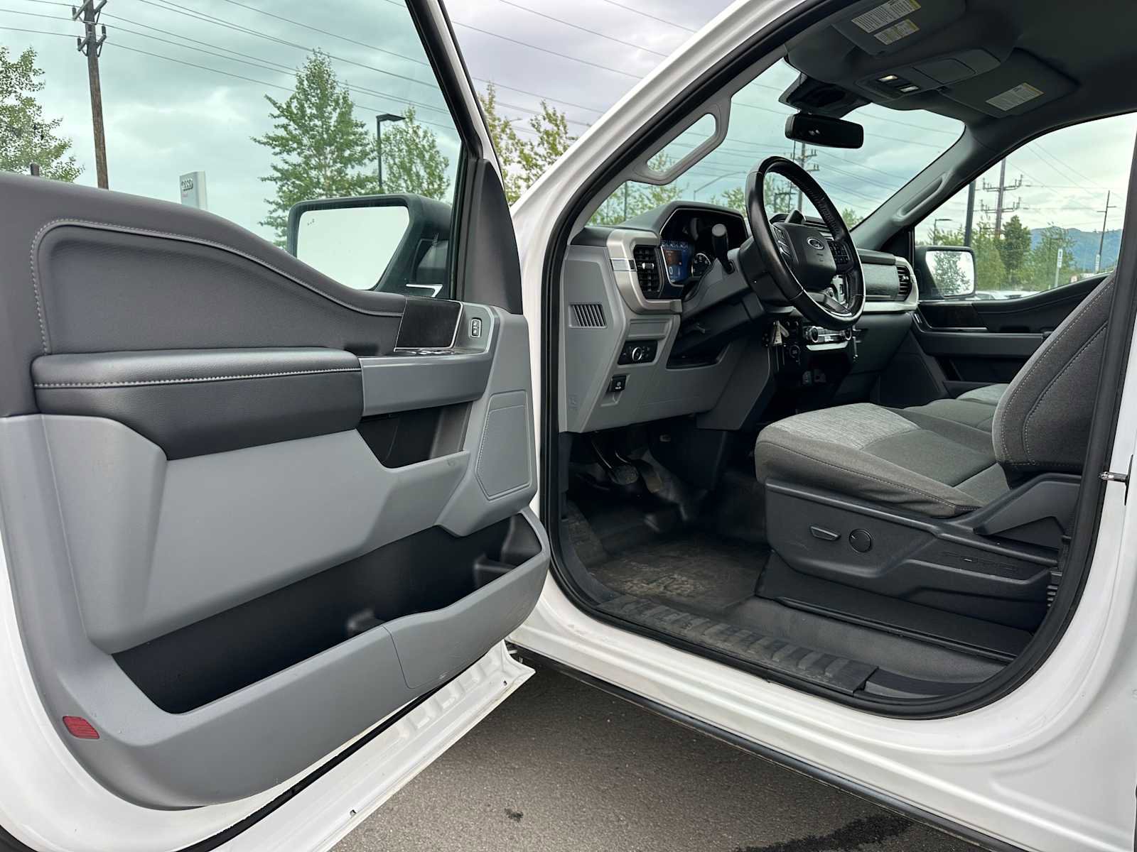 Used 2022 Ford F150 XLT w/ Equipment Group 301A Mid image 19