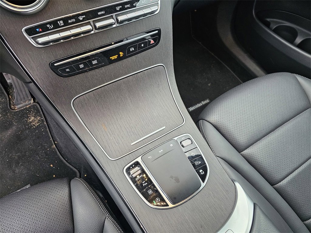 Used 2022 Mercedes-Benz GLC 300 image 24