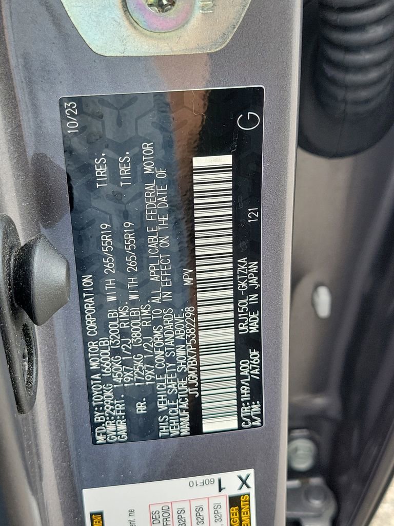 Used 2023 Lexus GX 460 Luxury w/ Accessory Package image 30