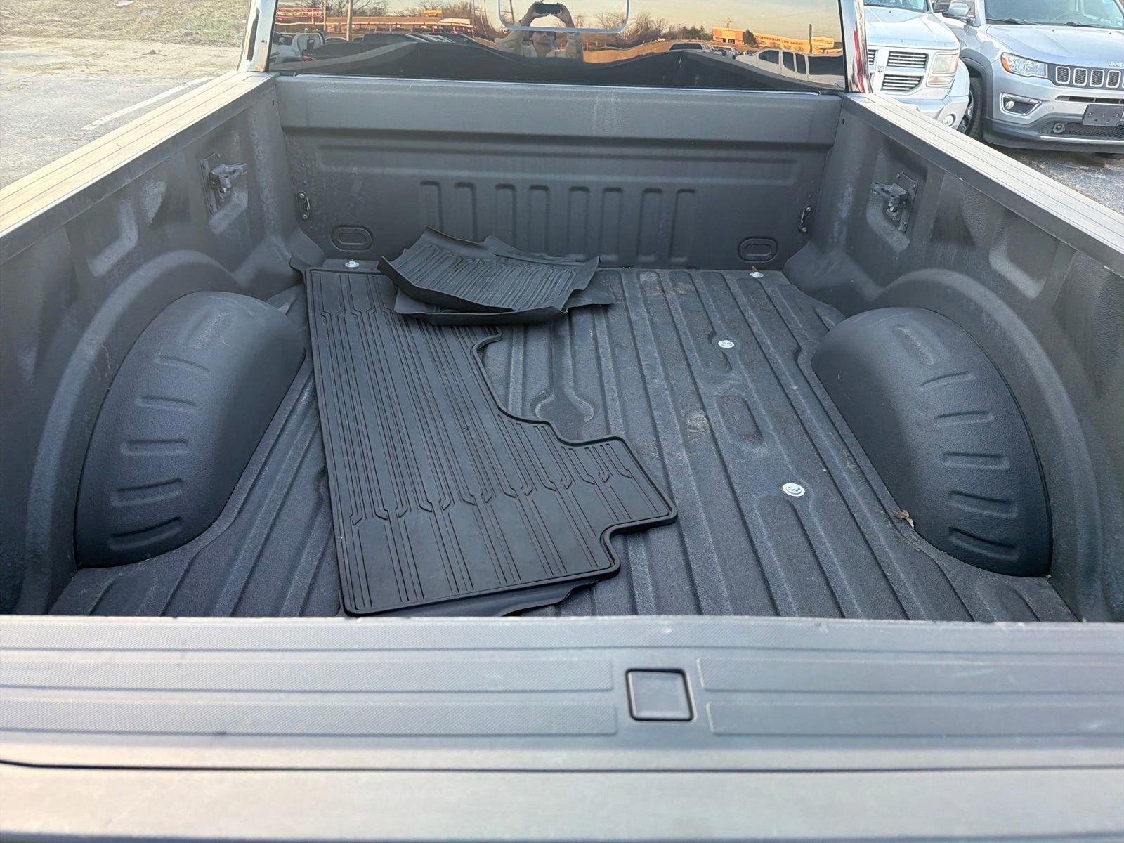 Used 2022 Ford F250 Platinum w/ Tremor Off-Road Package AWD/4WD image 25