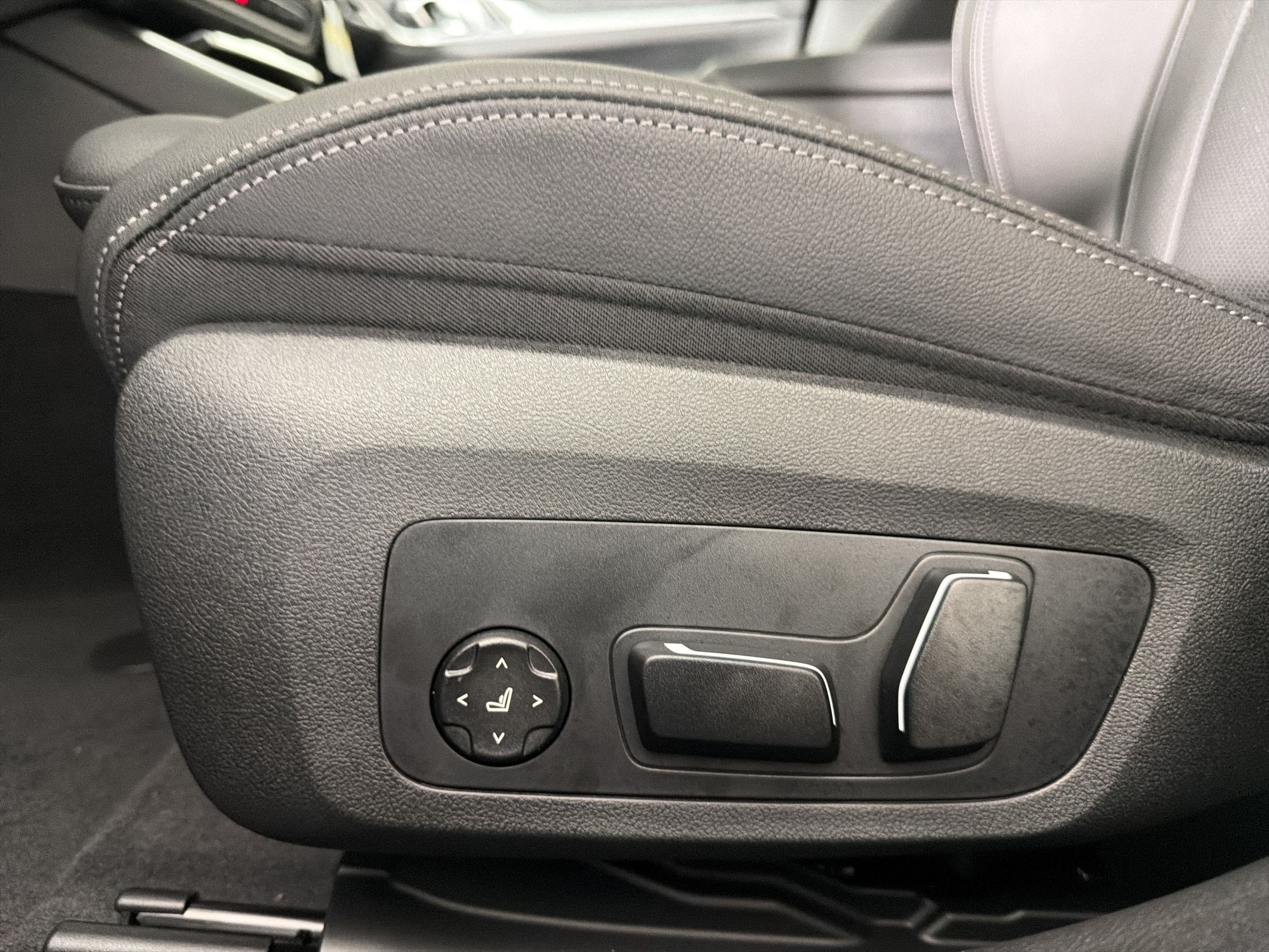 New 2026 BMW i4 eDrive40 RWD image 13