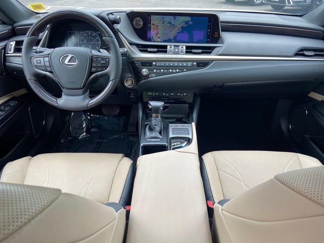 Certified 2021 Lexus ES 350 Ultra Luxury w/ Accessory Package 2 FWD image 11