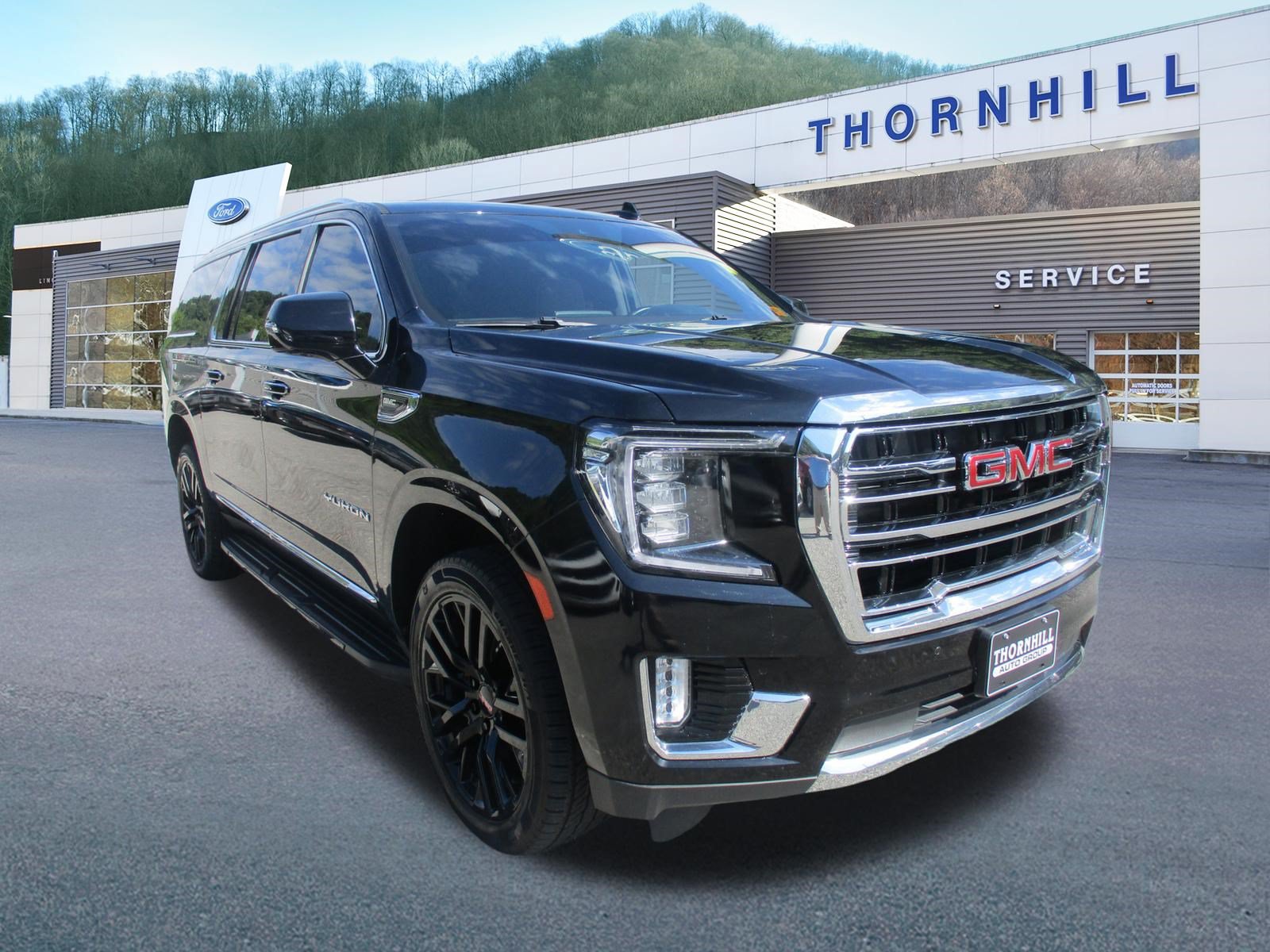 Used 2023 GMC Yukon XL SLT w/ SLT Luxury Package