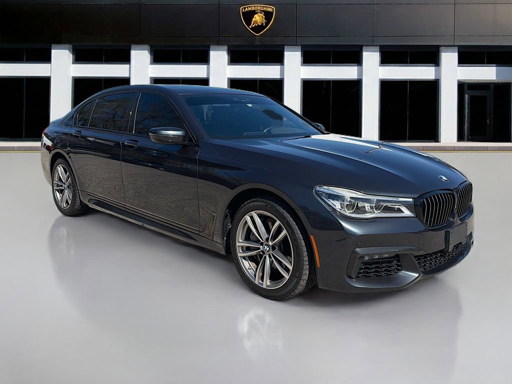 Used 2019 BMW 750i xDrive w/ M Sport Package image 7